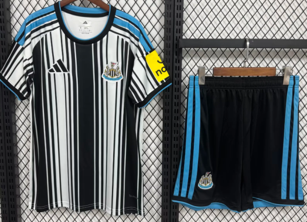 Newcastle Home Adult Set 1:1 Quality Soccer Jersey 26/27