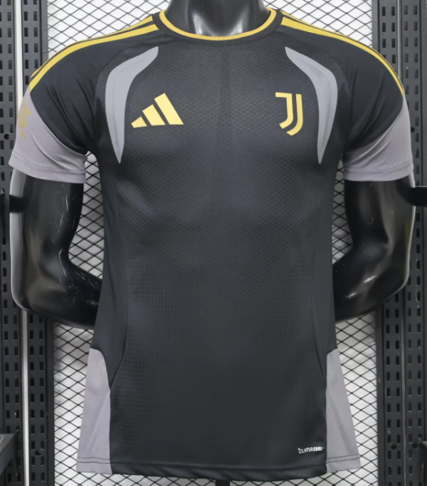Juventus Training Suit Black Player 1:1 Quality Soccer Jersey 26/27