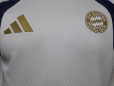 Bayern Munich Training Suit White Player 1:1 Quality Soccer Jersey 26/27