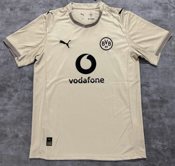 Dortmund Goalkeeper Fans 1:1 Quality Soccer Jersey 26/27