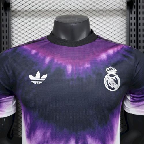 2025-26.Real Madrid   white and purple special version jersey  (The player version is more slim fit, it is recommended to buy one size larger)
