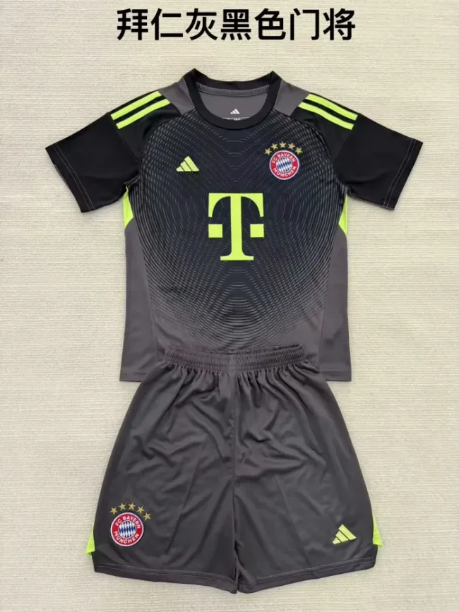 BAYERN 2025-26 black GK KIDS KIT