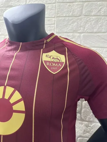 2024-25 Roma home player version(The player version is more slim fit, it is recommended to buy one size larger)