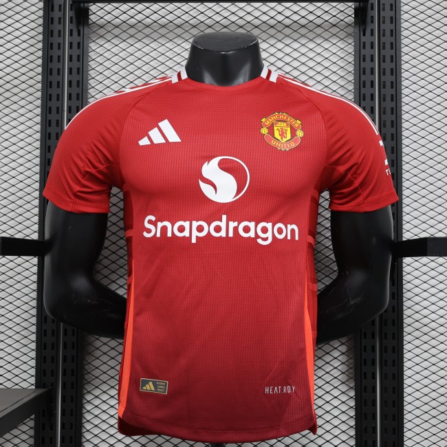 2024-25 Manchester United red player version(The player version is more slim fit, it is recommended to buy one size larger)