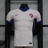 2024-25 Chelsea white player version jersey(The player version is more slim fit, it is recommended to buy one size larger)