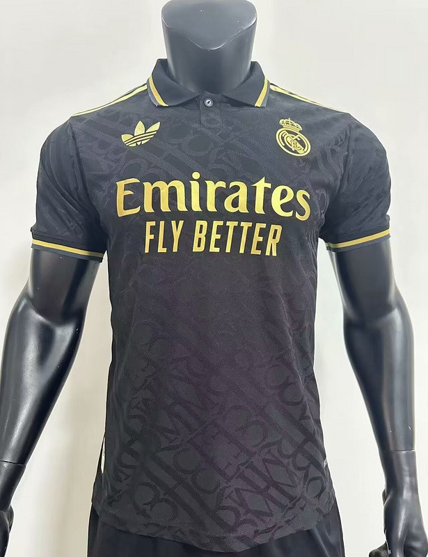 2024-25 Real Madrid black training polo player version(The player version is more slim fit, it is recommended to buy one size larger)