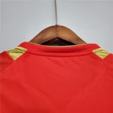 Liverpool 2005-06 home soccer jerseys