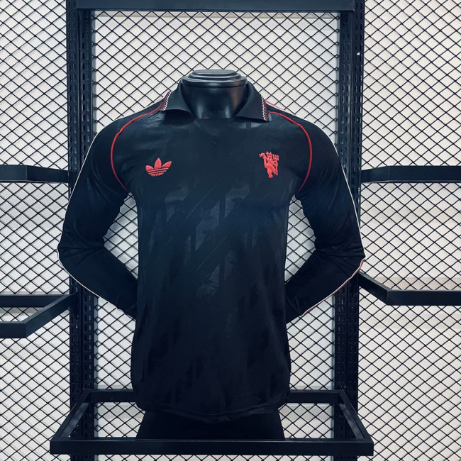 2024-25 Manchester United Black Model Long Sleeve PLayer Version Jersey (The player version is more slim fit, it is recommended to buy one size larger)