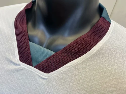 PSV Eindhoven 2023-24 away player version(The player version is more slim fit, it is recommended to buy one size larger)