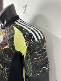 Real Madrid   2024-25 green player version  (The player version is more slim fit, it is recommended to buy one size larger)