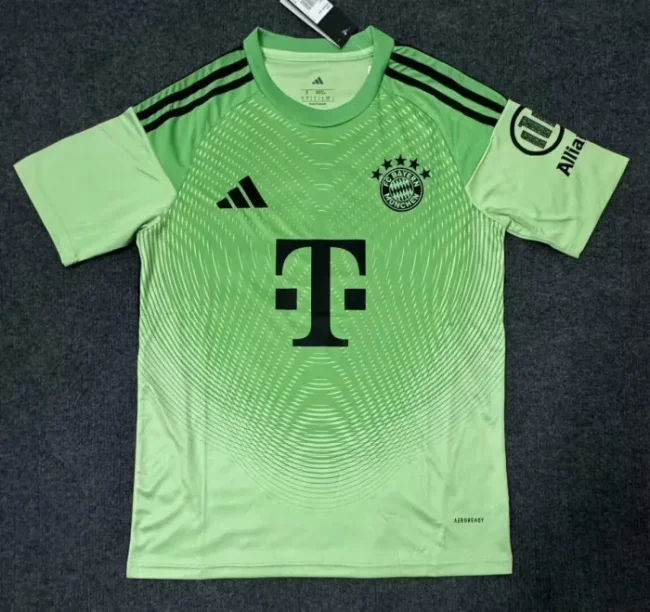 bayern 2025-26 green gk
