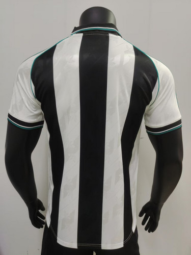 2024-25. Newcastle  Model Player version jersey (The player version is more slim fit, it is recommended to buy one size larger)
