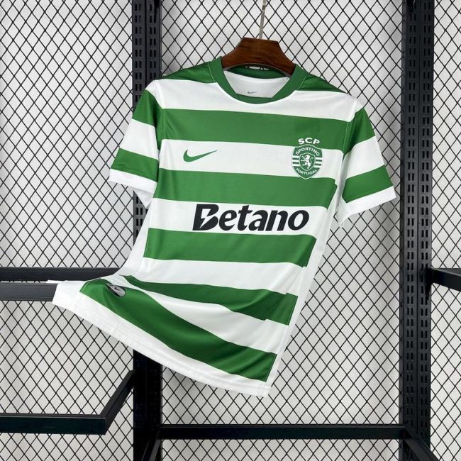 25-26 Sporting Lisbon home soccer jersey