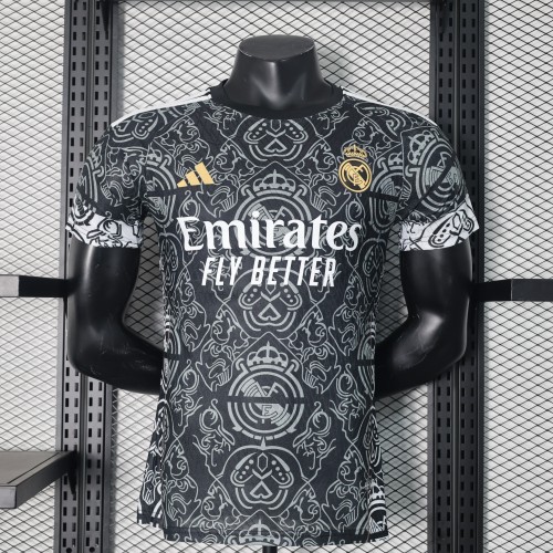 2024-25 Real Madrid black special player version jersey(The player version is more slim fit, it is recommended to buy one size larger)
