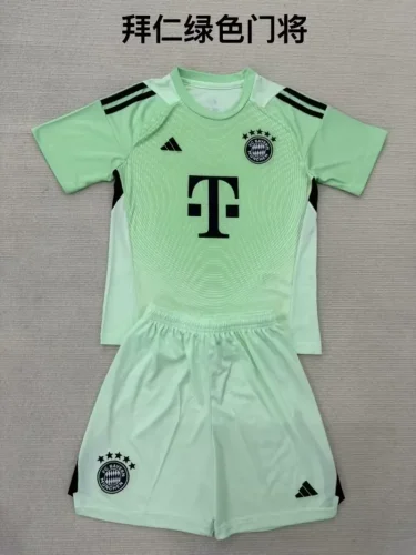 BAYERN 2025-26 green GK KIDS KIT