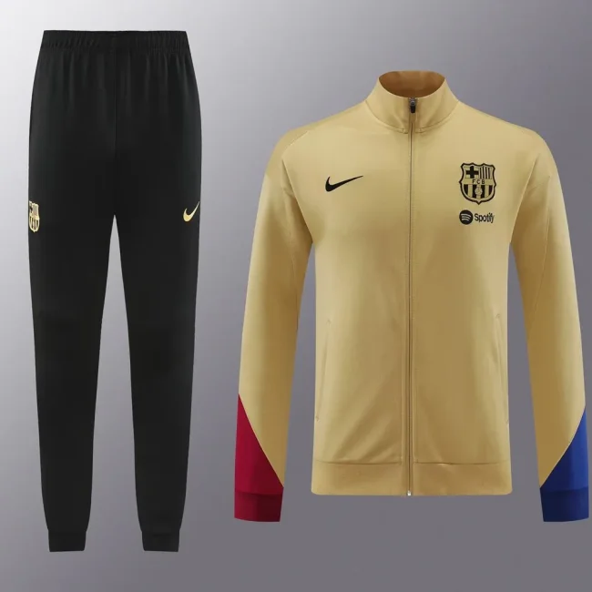 2023 Barcelona 02 earthy yellow suit
