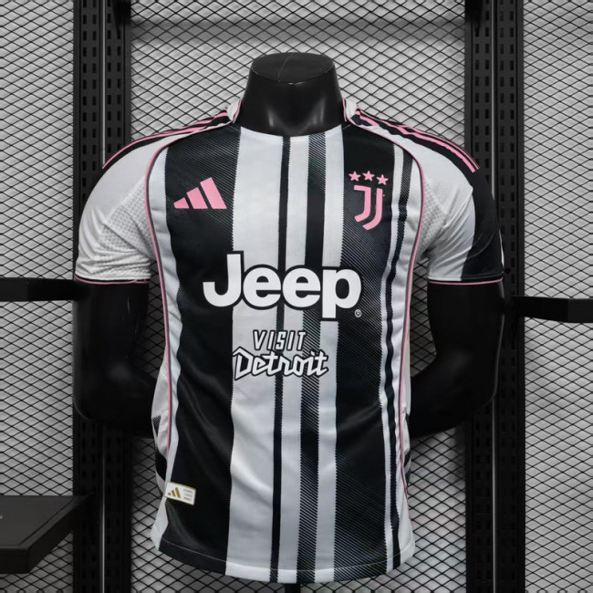 2025-26 .Juventus   home player version jersey  (The player version is more slim fit, it is recommended to buy one size larger)
