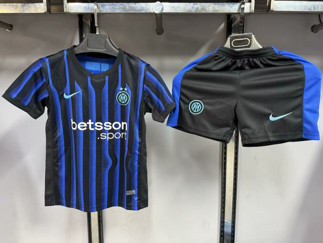 2025-26 Inter Milan home kid kit