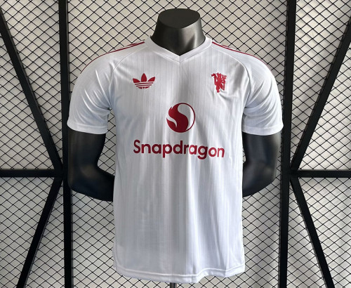 2024-25 .Manchester United  White Player version jersey (The player version is more slim fit, it is recommended to buy one size larger)