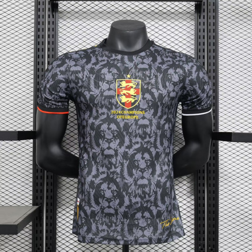 2024-25 England black player version jersey   (The player version is more slim fit, it is recommended to buy one size larger)