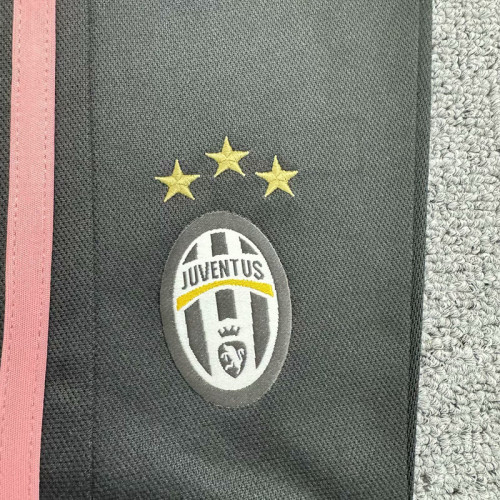 2015-16 Juventus  away retro kid kit