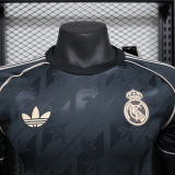 2024-25 Real Madrid  black model Player version jersey (The player version is more slim fit, it is recommended to buy one size larger)