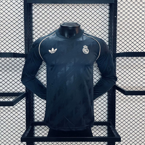 24-25 R Real Madrid  Black  Model Long Sleeve Player version jersey20 (The player version is more slim fit, it is recommended to buy one size larger)