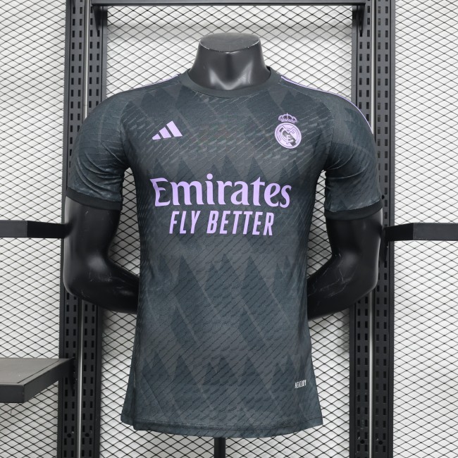 24-2025 Real Madrid black special player version jersey(The player version is more slim fit, it is recommended to buy one size larger)