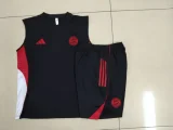 D2557# 2025-26 Bayern Black-Vest Suit