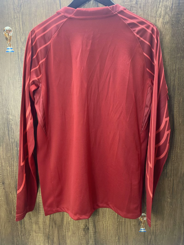 2025-26 .Paris Saint Germain   red long sleeve goalkeeper jersey