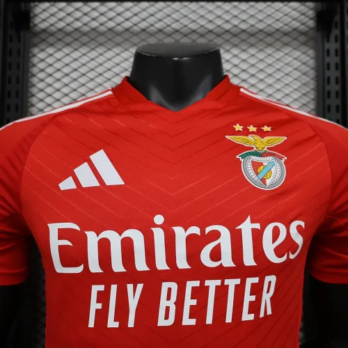 2024-25 Benfica home player version(The player version is more slim fit, it is recommended to buy one size larger)