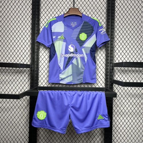 2024-25 Manchester United  Purple Goalkeeper kid kit