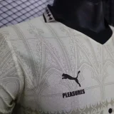 2023-24 AC Milan x PLEASURES Forth Player Version White(The player version is more slim fit, it is recommended to buy one size larger)