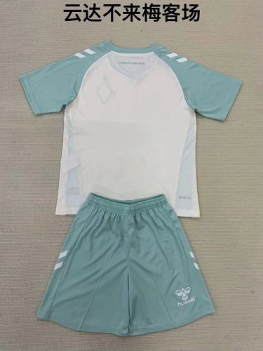2024-25 Werder bremen away kid kit