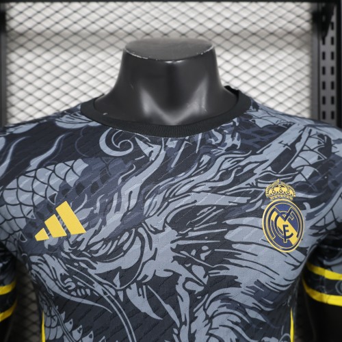 Real Madrid 2024 dragon black player version(The player version is more slim fit, it is recommended to buy one size larger)