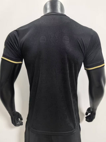 2025-26 Bayern 125th anniversary black player version  (The player version is more slim fit, it is recommended to buy one size larger)
