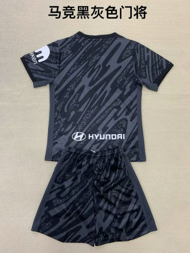 2024-25Atletico Madrid  black goalkeeper adult and kid kit