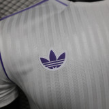25-26 Real Madrid  white special player verson jersey   (The player version is more slim fit, it is recommended to buy one size larger)