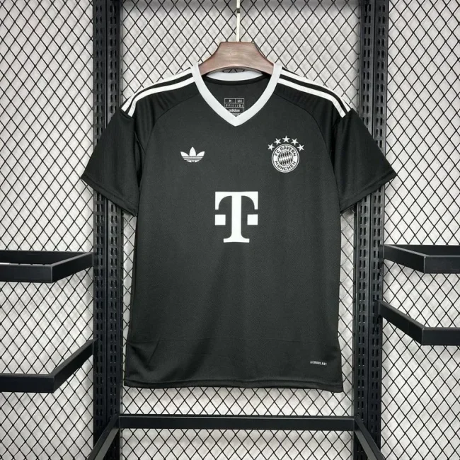 2024-25 Bayern Munich black training jersey