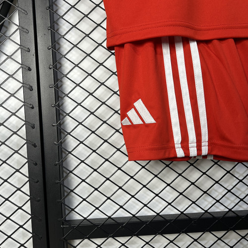 2025-26 Bayern home kid kit