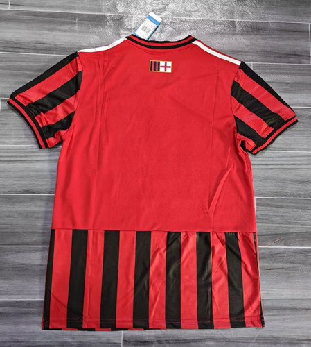 AC Milan red retro style version