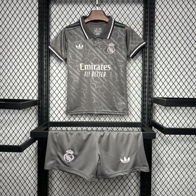 2024-25 Real Madrid third away black kid kit