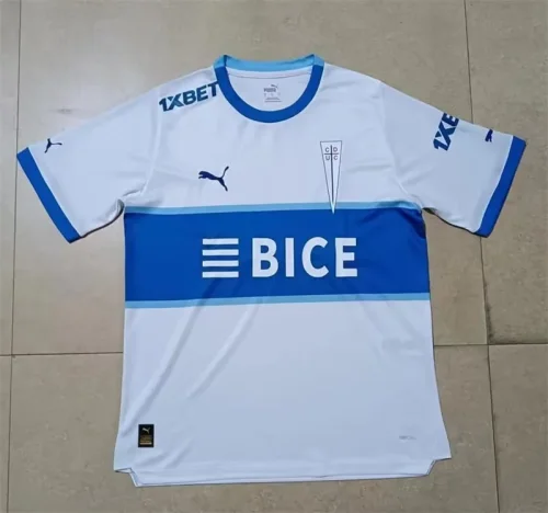 2024-25 La Católica home white jersey