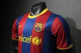 .Barcelona 2010-11  Retro  home player version  (The player version is more slim fit, it is recommended to buy one size larger)