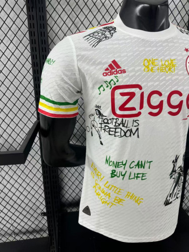 2025-26 Ajax white special version soccer jersey size   (The player version is more slim fit, it is recommended to buy one size larger)