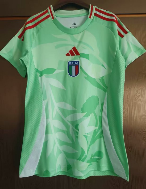 2025-26 Italy away green woman jersey
