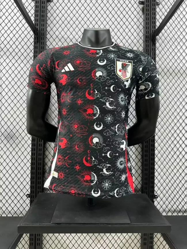Japan 2024 red white black player version(The player version is more slim fit, it is recommended to buy one size larger)