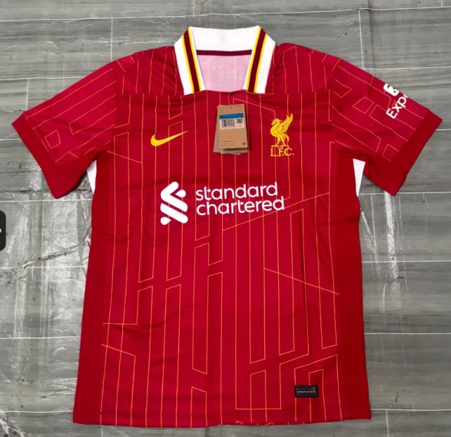 Liverpool 24-25 red  jerseys