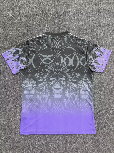 Manchester United   Lion Special training jersey
