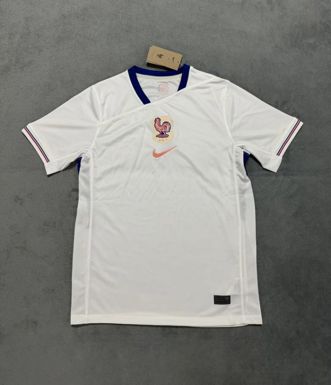 men version 2025-26 France women away soccer jersey size